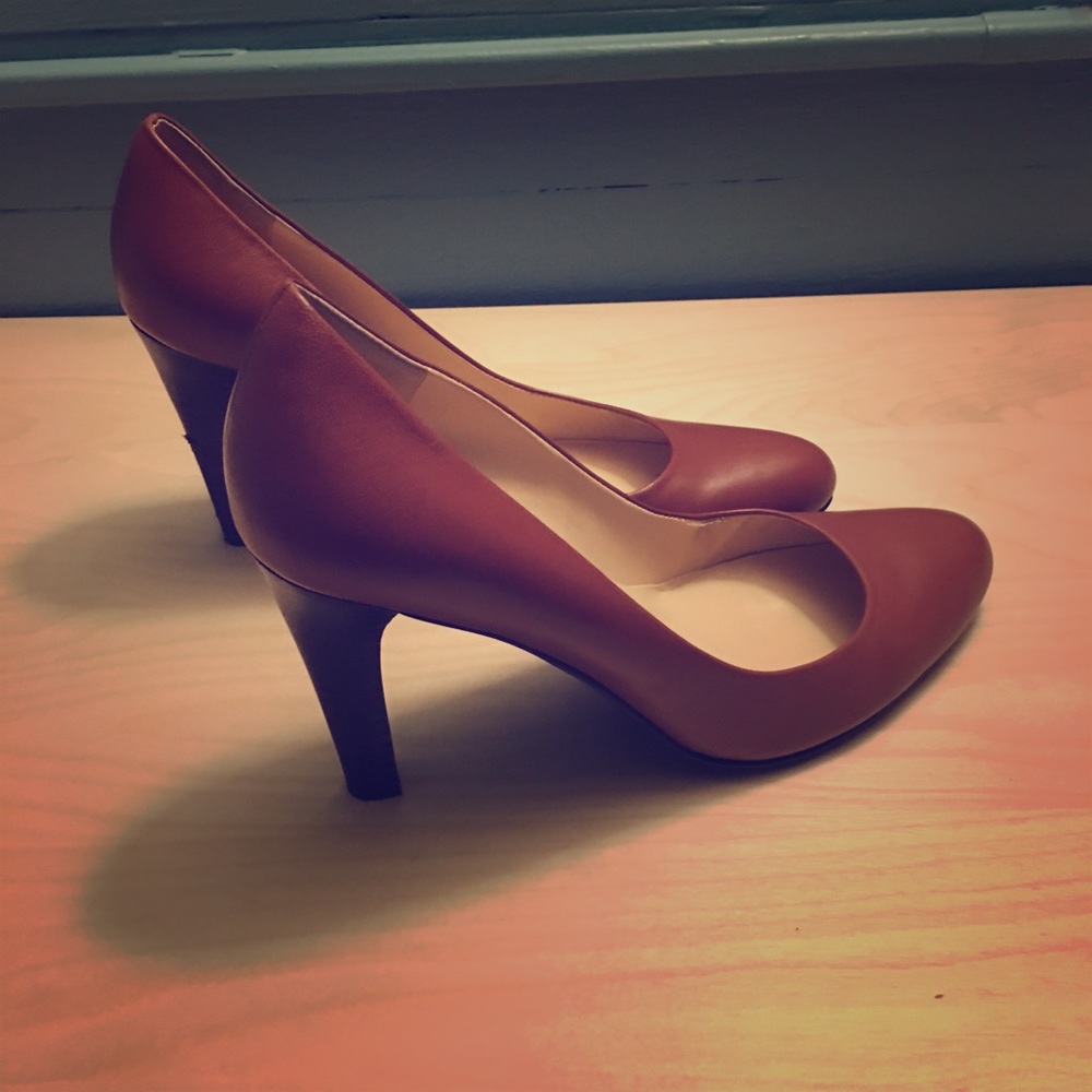 Ralph Lauren Classic Pumps